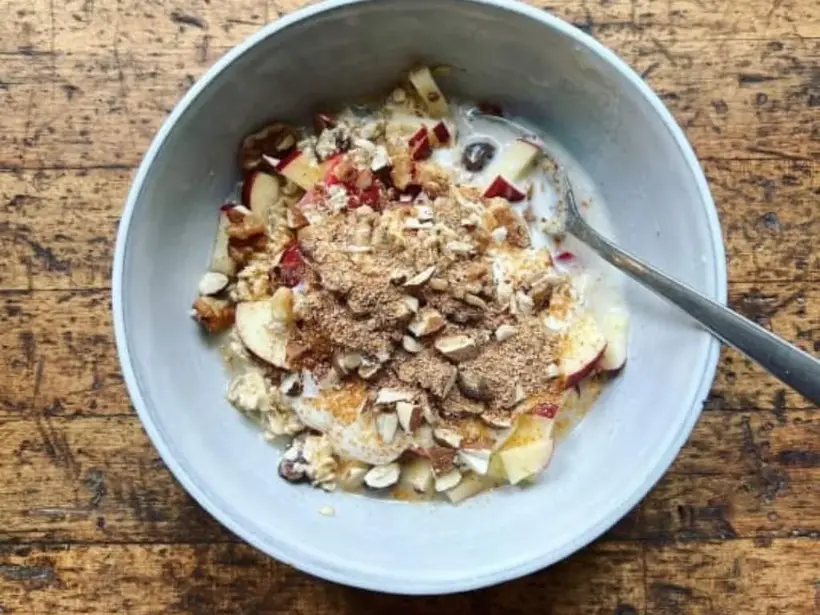 Healthy Muesli Fruit Bowl